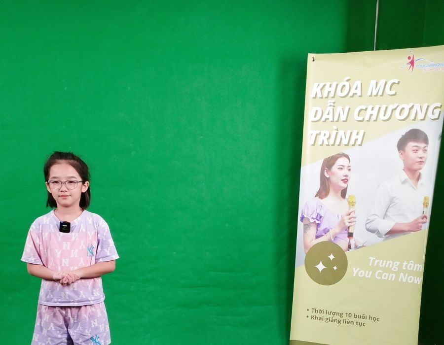 khoa-hoc-mc-bao-nhieu-tien-3