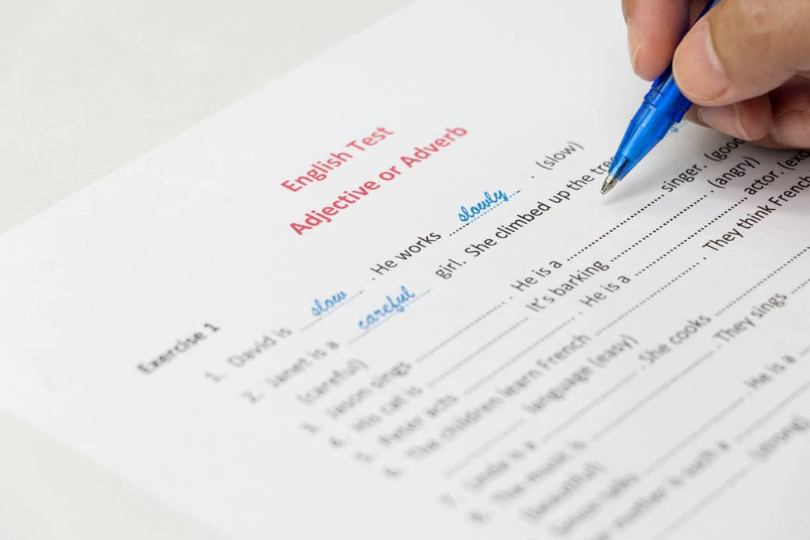 Giáo trình, tài liệu cũng sẽ ảnh hưởng đến học phí