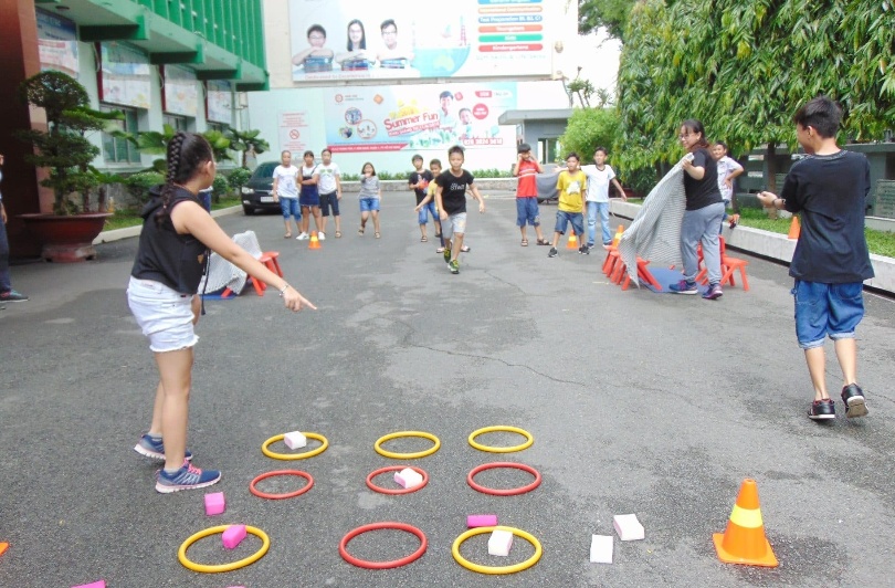 Các trò chơi stem cho trẻ mầm non - Vượt chướng ngại vật