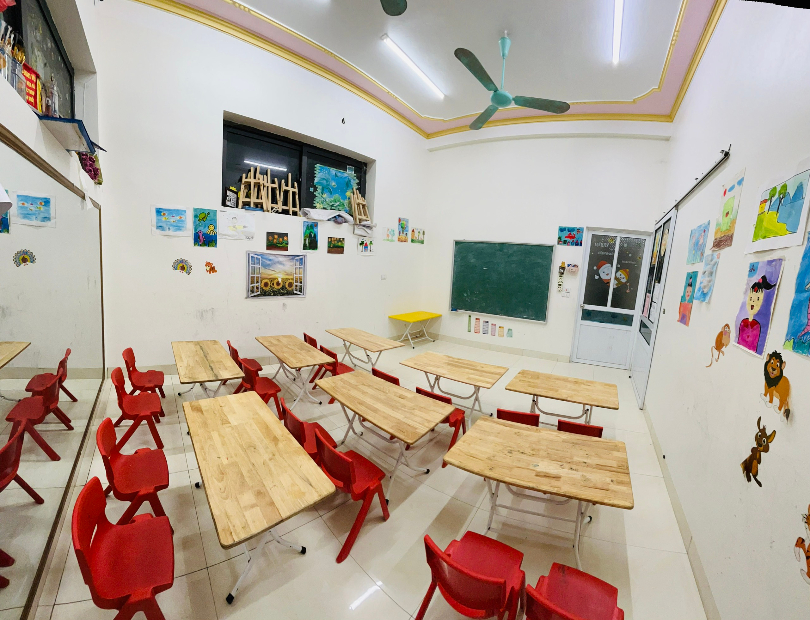 Trung Tâm Ngoại Ngữ E-Light Center - Tam Nông, Phú Thọ