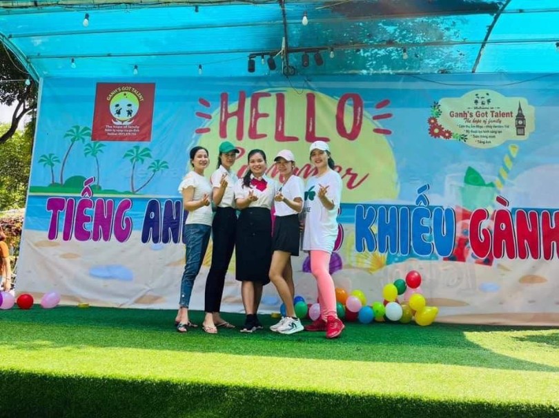 Trung Tâm Ngoại Ngữ E-Light Center - Tam Nông, Phú Thọ