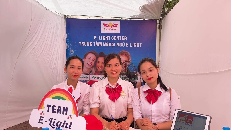Trung Tâm Ngoại Ngữ E-Light Center - Tam Nông, Phú Thọ