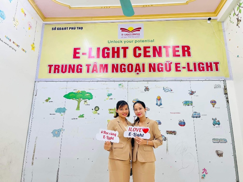 Trung Tâm Ngoại Ngữ E-Light Center - Tam Nông, Phú Thọ