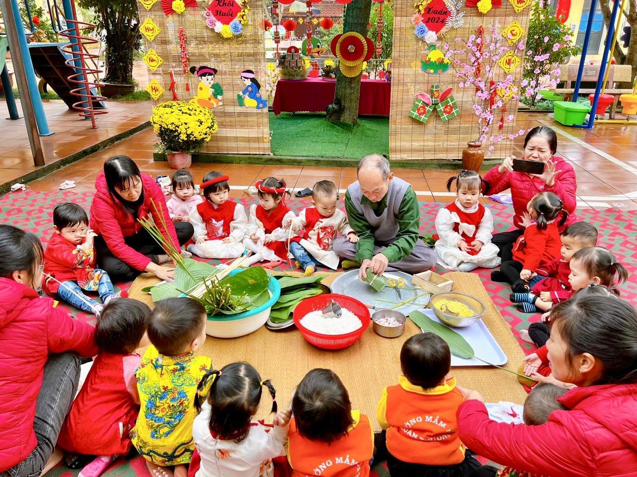 tuyển sinh mùa Tết cho trường mầm non