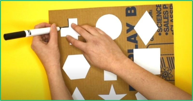 đồ chơi STEM giúp trẻ mầm non nhận biết các hình dạng - bước 1