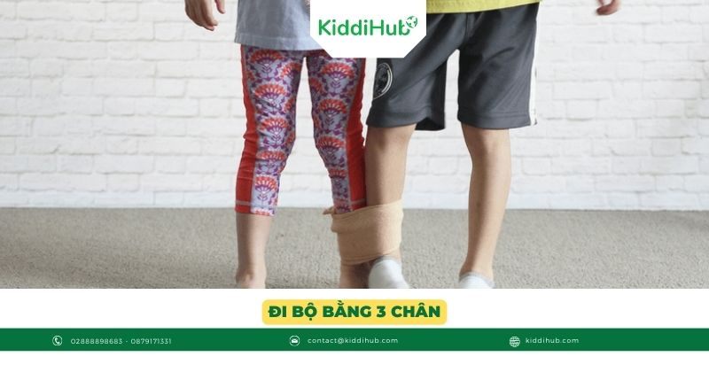 Đi bộ bằng 3 chân