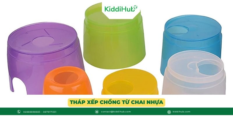 Tháp xếp chồng từ nhựa