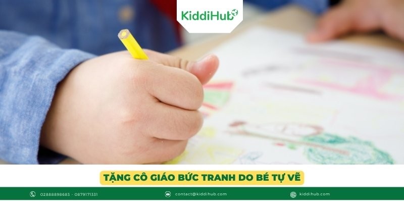 Tặng cô giáo bức tranh do bé tự vẽ