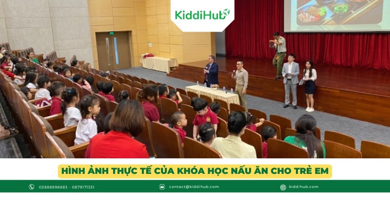 Hình ảnh thực tế của khóa học nấu ăn cho trẻ em