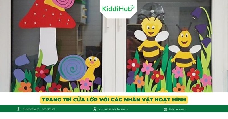 Trang trí cửa lớp với các nhân vật hoạt hình