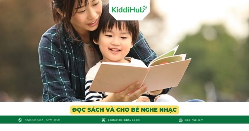 Đọc sách và cho bé nghe nhạc