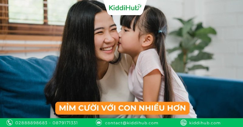 Mỉm cười với con nhiều hơn