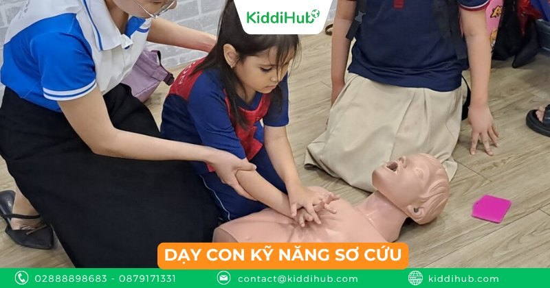 Dạy con kỹ năng sơ cứu