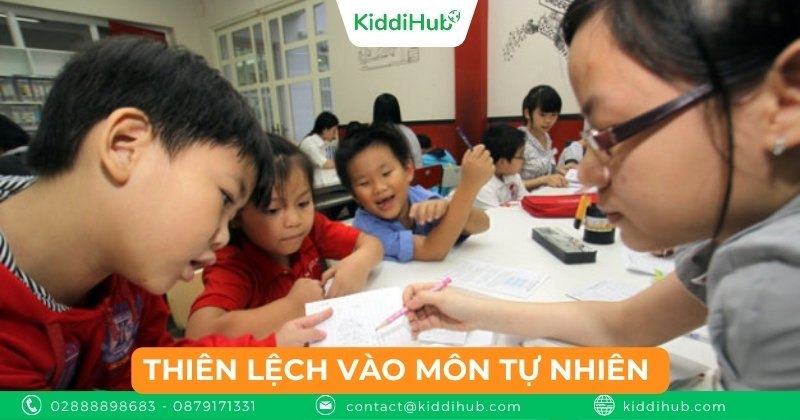 Thiên lệch vào môn tự nhiên