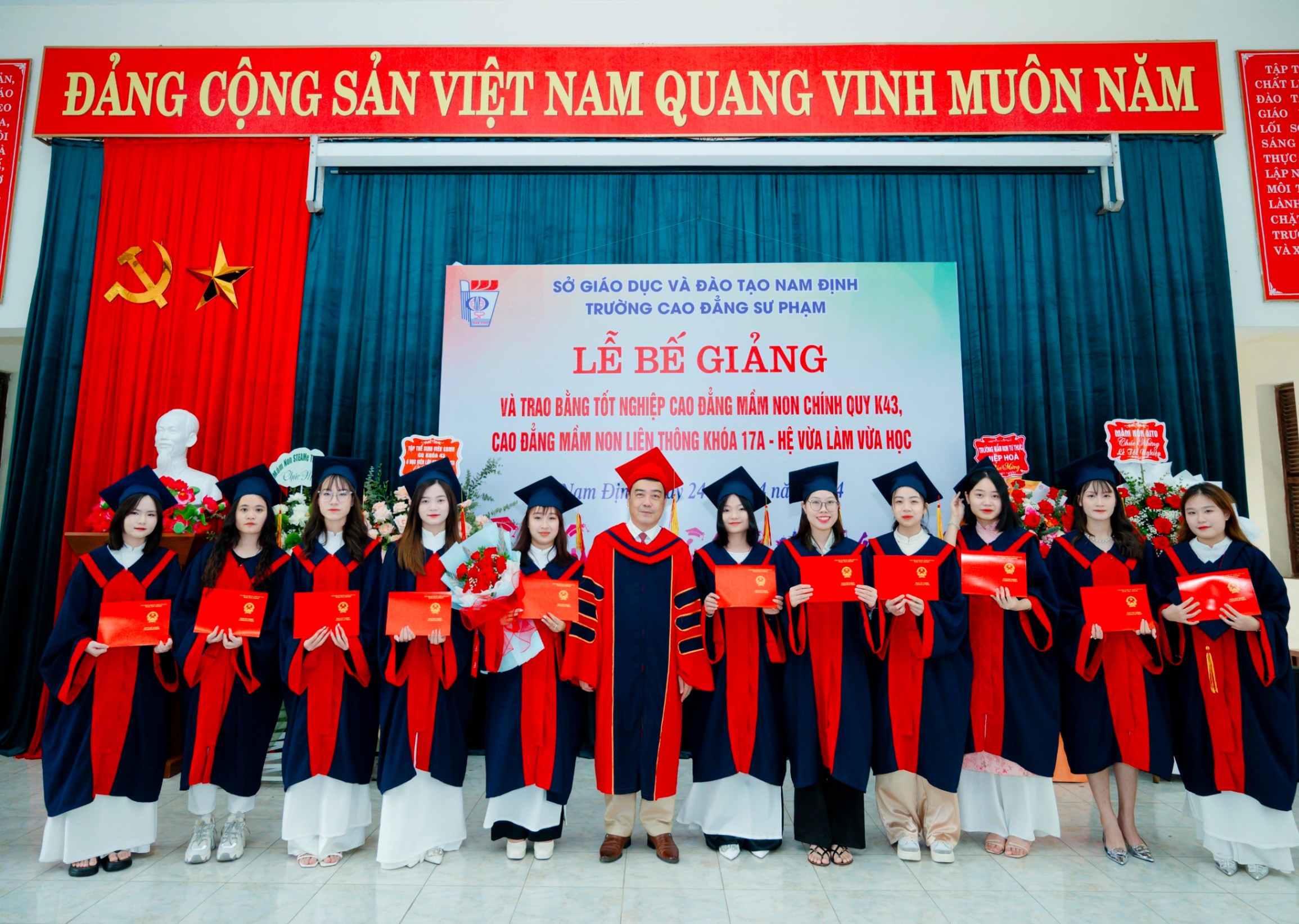 Văn bằng 2 mầm non cấp tốc 