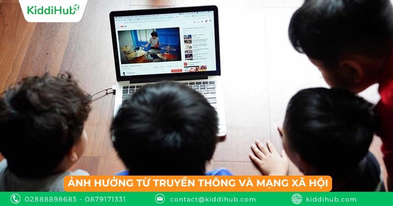 Ảnh hưởng từ truyền thông và mạng xã hội
