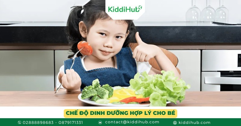 Chế độ dinh dưỡng hợp lý cho bé