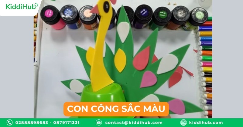 Con công sắc màu