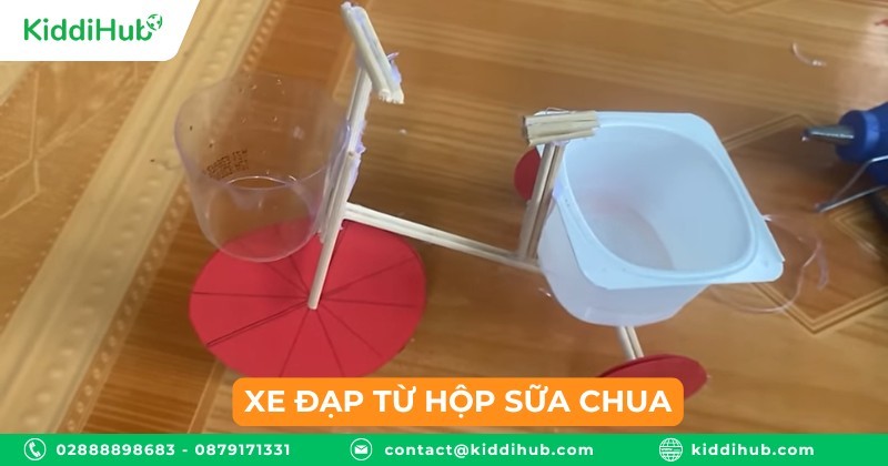 Xe đạp từ hộp sữa chua