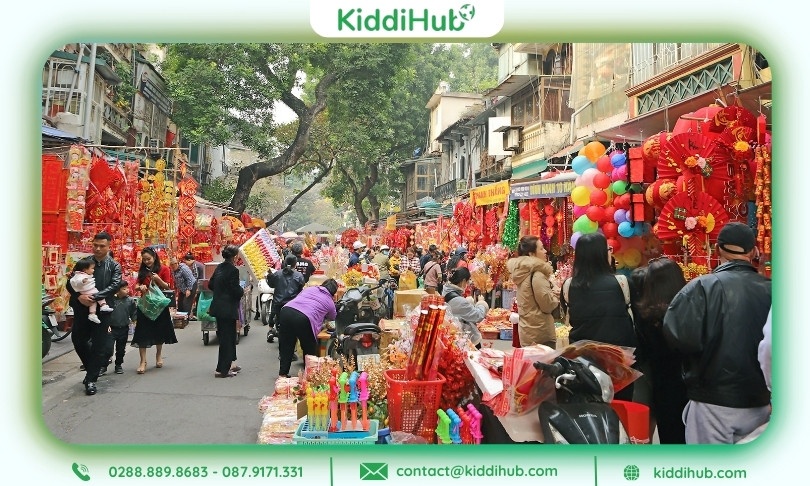 Ảnh Tết 2026 phản chiếu phố phường rực rỡ sắc Xuân