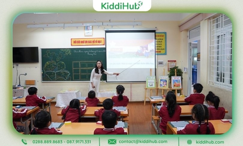 Hành trình tri thức đầy tình thầy trò