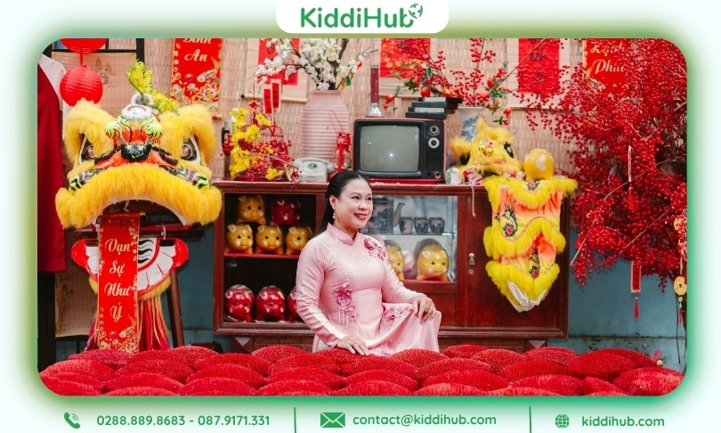 Tiểu cảnh, linh vật Tết 2026 thu hút khách hàng chụp ảnh tại cửa hàng