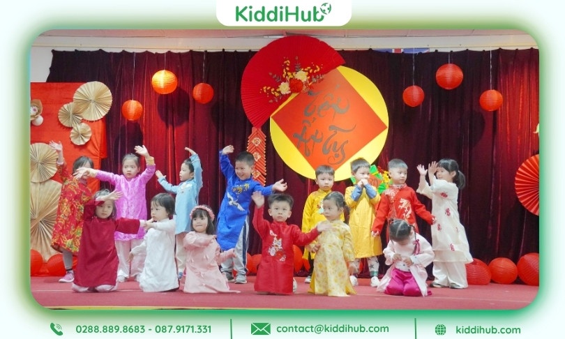 Trang trí Tết lớp học mầm non sáng tạo, gần gũi với bé