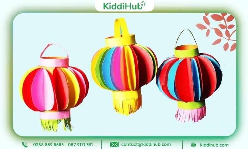 Trang trí gian hàng Tết mầm non kết hợp đèn lồng nhiều màu sắc tạo góc lớp rực rỡ