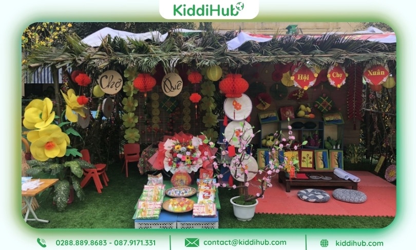 Trang trí gian hàng Tết cho trường mầm non mang không khí Tết vui tươi