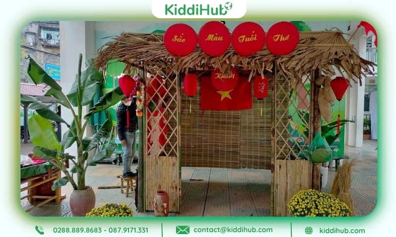 Góc check-in sinh động nhờ trang trí gian hàng Tết mầm non