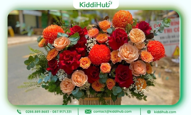 Giỏ hoa 20/10 xinh xắn làm quà tặng đồng nghiệp ý nghĩa