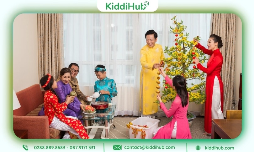 Ảnh ngày Tết 2026 trang trí nhà cửa rực rỡ, chuẩn bị đón Tết