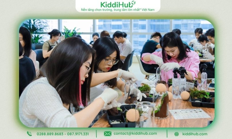 Tổ chức workshop hoặc talkshow