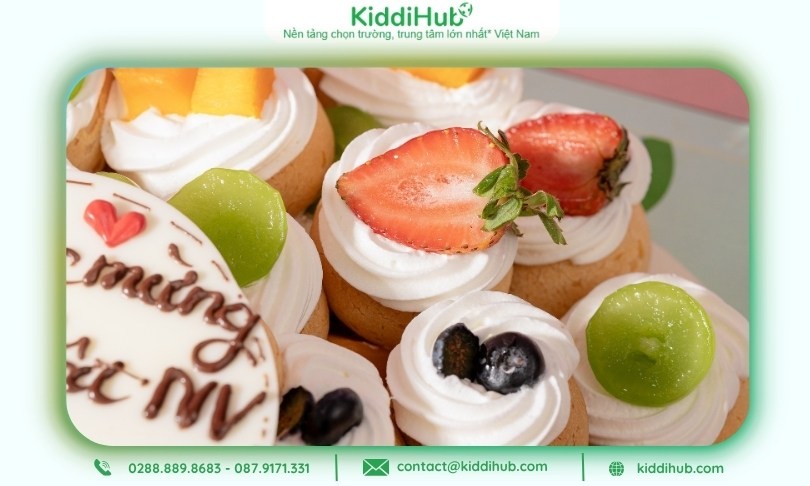 Bánh cupcake 20/10 xinh xắn, lãng mạn