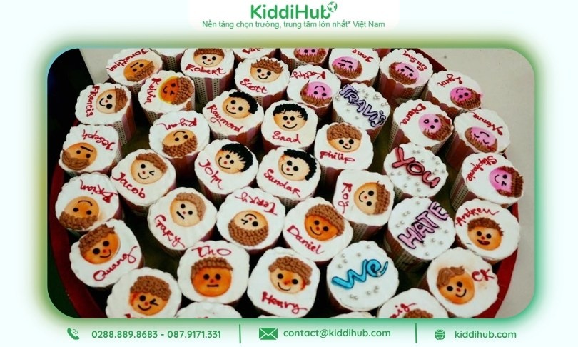 Cupcake 20/10 in ảnh mặt cười lãng mạn, mang giá trị tinh thần cao