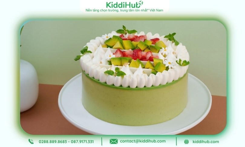 Mẫu bánh kem tặng mẹ 20/10 sắc màu tươi sáng