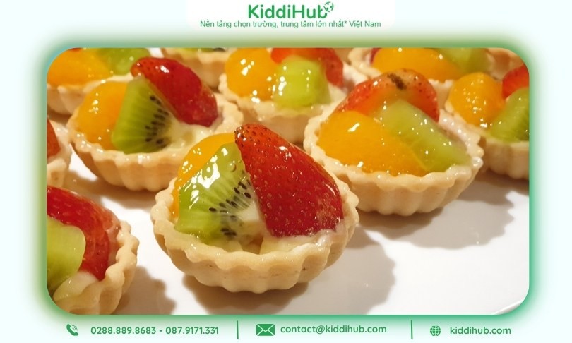 Bánh cupcake 20/10 hoa quả dành tặng người thương