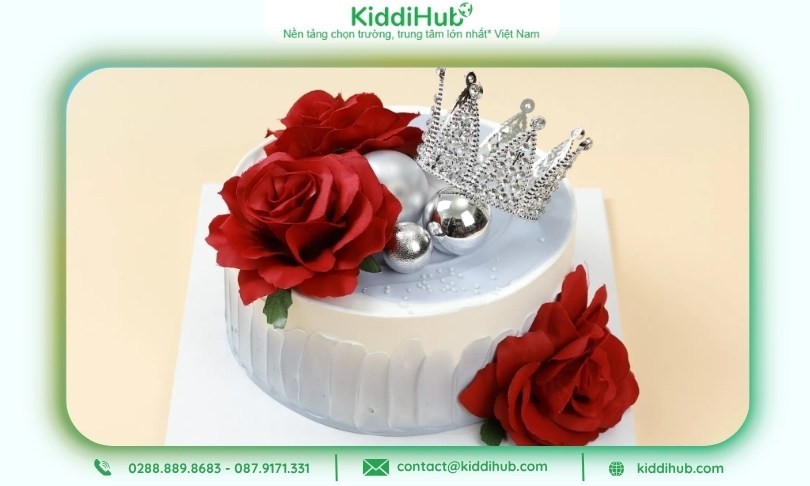 Bánh kem 20/10 vương miện dành cho bạn gái lãng mạn