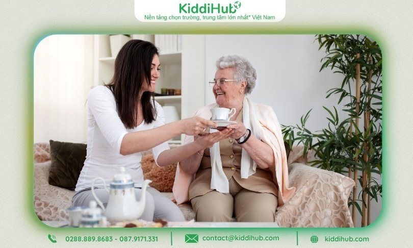 Bữa cơm gia đình hoặc buổi trà ấm - món quà vô giá