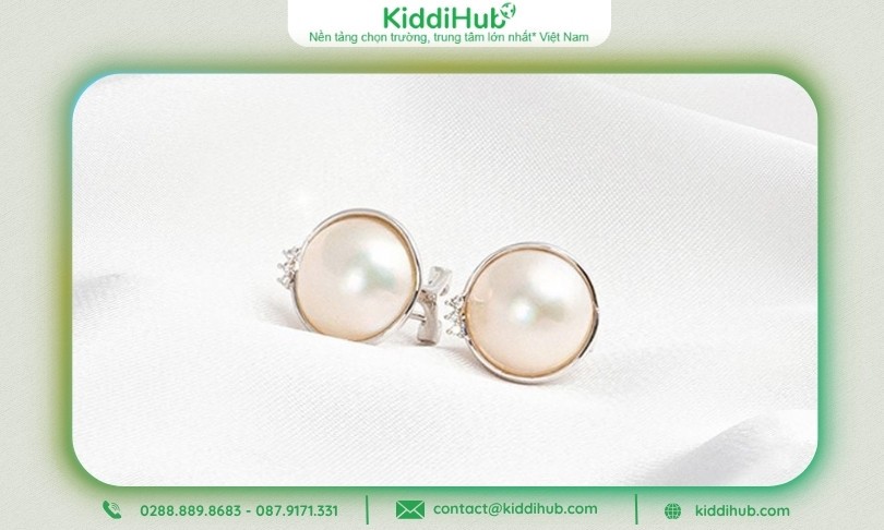Đôi bông tai ngọc trai thanh lịch – Tôn vinh vẻ đẹp dịu dàng của mẹ