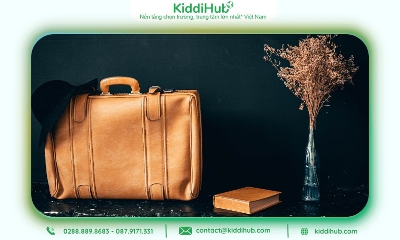 Cặp sách da sẽ trở thành tặng phẩm cao cấp - sang - xịn đảm bảo mẹ cười tít mắt