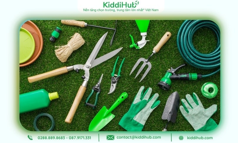 Dụng cụ làm vườn - Quà 20/10 cho mẹ chồng làm nông thiết thực, hữu ích