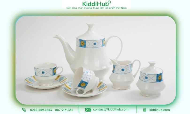 Bộ ấm trà cao cấp - Quà 20/10 cho mẹ chồng vừa dùng được vừa làm quà kỷ niệm ý nghĩa