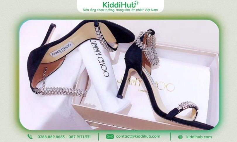 Giày dép – Biểu tượng của sự đồng hành trên mọi chặng đường