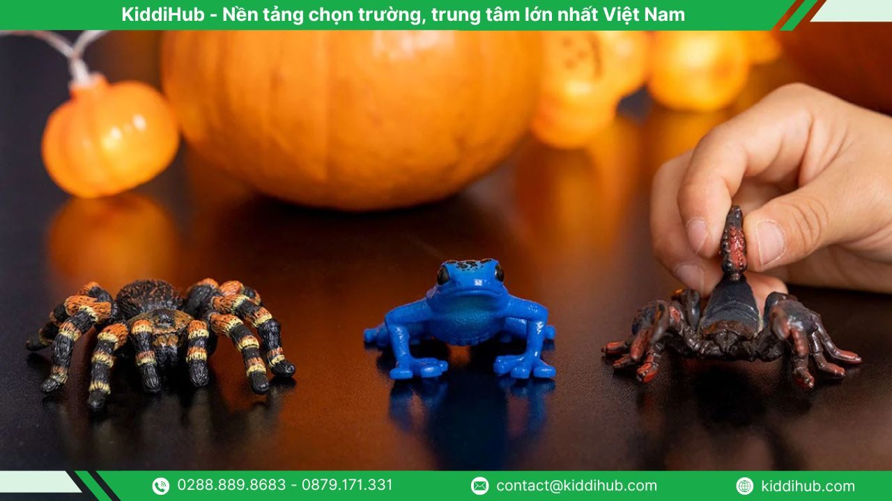 Đồ chơi giúp trẻ hóa thân vào những nhân vật Halloween