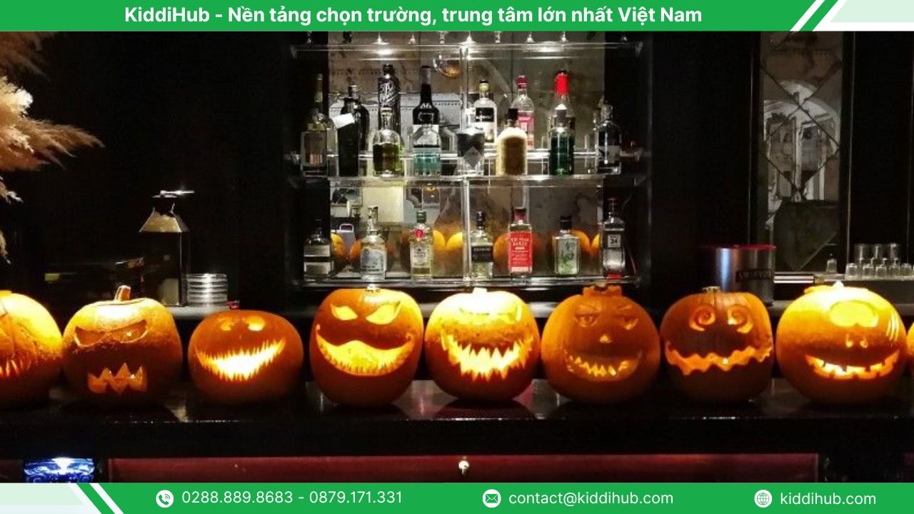 trang trí Halloween