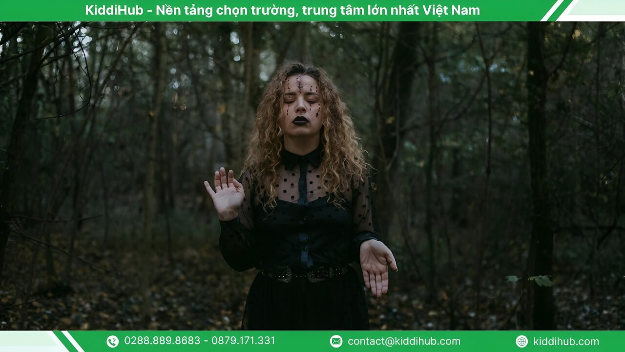 Tại sao hóa trang Halloween sexy được yêu thích