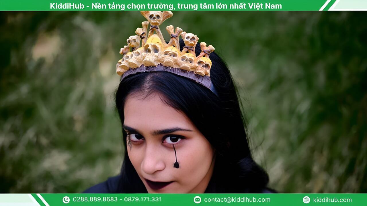 Hóa trang Halloween sexy công chúa bóng đêm