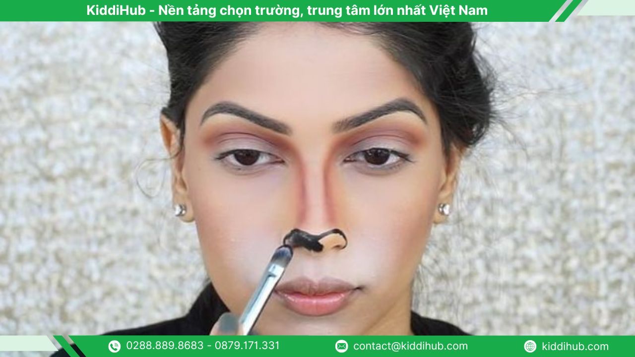 Trang điểm Halloween mèo