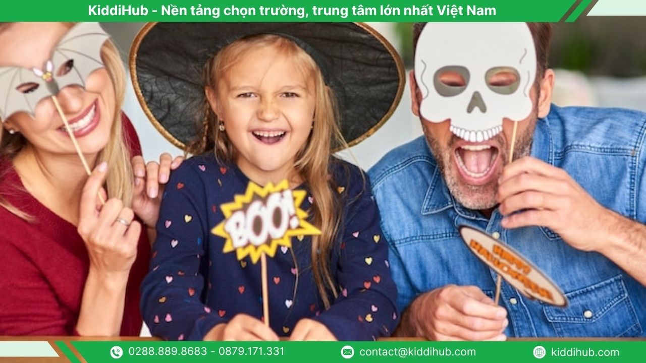 Trang trí và hoàn thiện mặt nạ Halloween cho trẻ mầm non